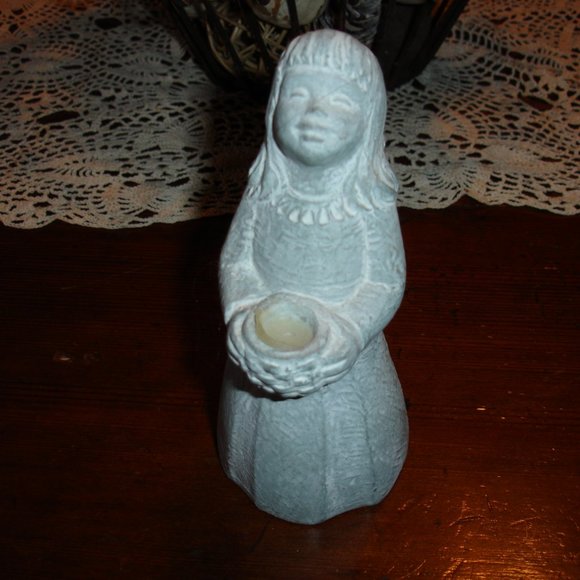 Isabel Bloom Angel - Angel Holding a Candle - Decorative Angel 2002 - Picture 1 of 5